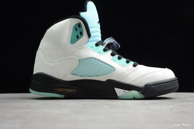 Kicked Out Shoe Store CN2932-100 Air Green Island Jordan 5 0821